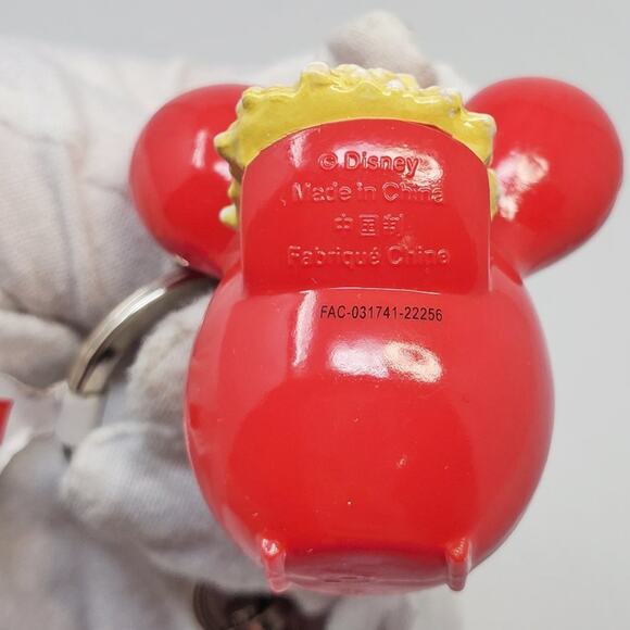 Disney Parks Mickey Mouse Res Balloon Popcorn Bucket Keychain NWT - Picture 10 of 14
